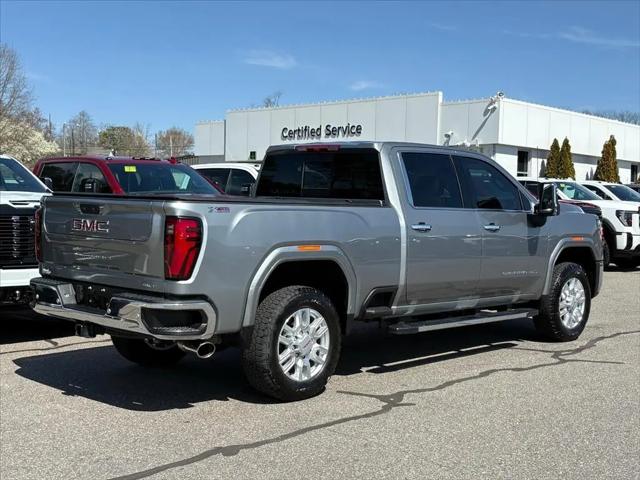 2024 GMC Sierra 2500HD 4WD Crew Cab Standard Bed SLT