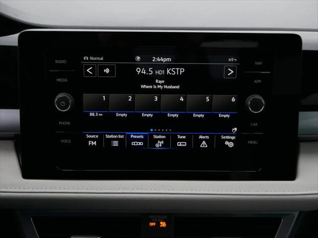 2026 Volkswagen Taos SEL
