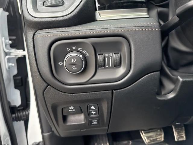 2026 Ram 1500 Tungsten Crew Cab 4x4 57 Box