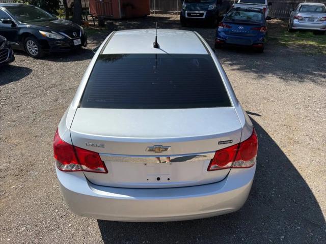 2013 Chevrolet Cruze LS Auto