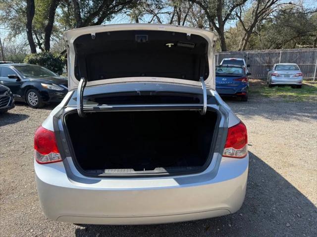 2013 Chevrolet Cruze LS Auto