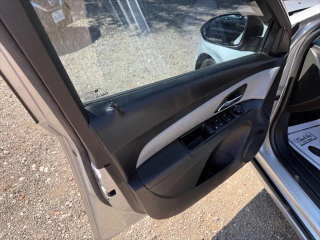 2013 Chevrolet Cruze LS Auto