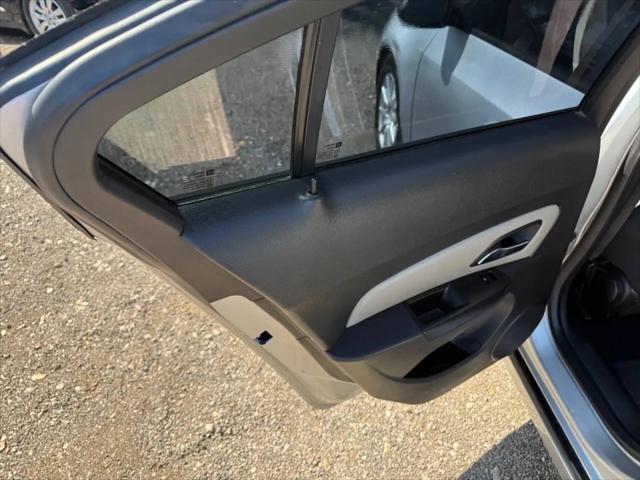 2013 Chevrolet Cruze LS Auto