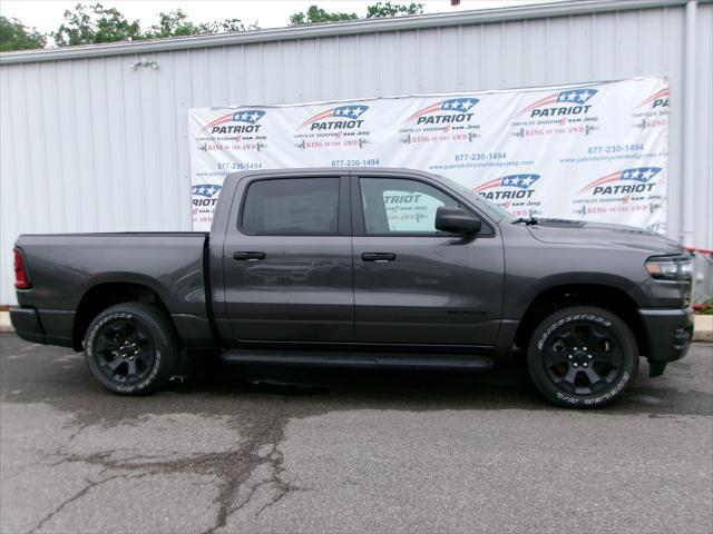 2026 RAM Ram 1500 RAM 1500 EXPRESS CREW CAB 4X4 57 BOX