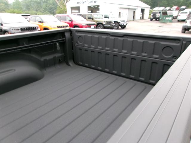 2026 Ram 1500 Express Crew Cab 4x4 57 Box