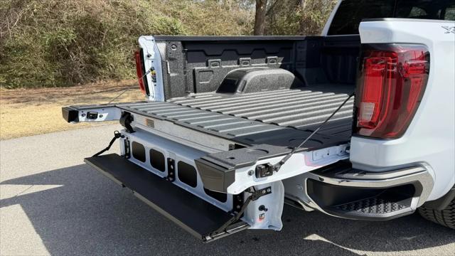 2026 GMC Sierra 1500 Crew Cab, Short Bed, SLT, 4WD