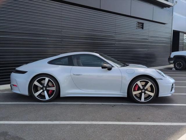 2025 Porsche 911 Carrera S