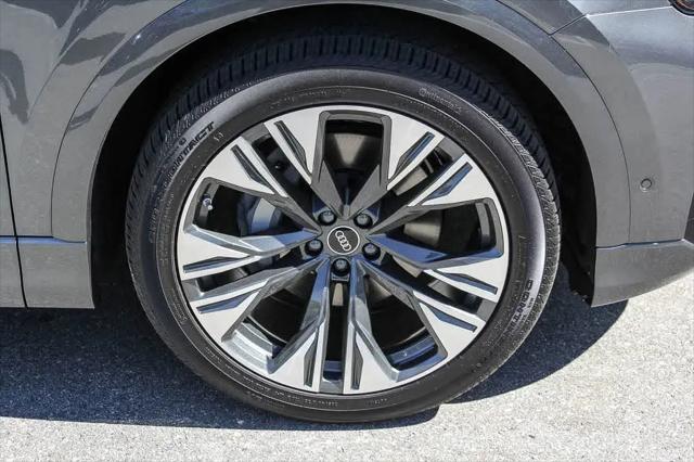 2026 Audi Q8 Premium Plus 55 TFSI quattro Tiptronic
