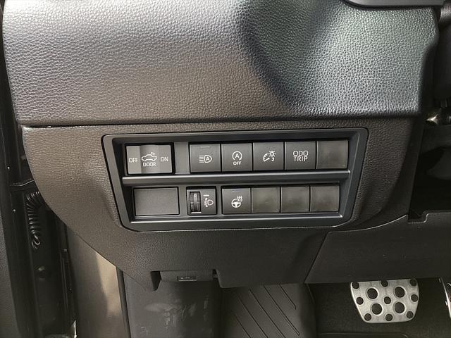 2026 Toyota Tundra SR5 CrewMax 5.5' Bed