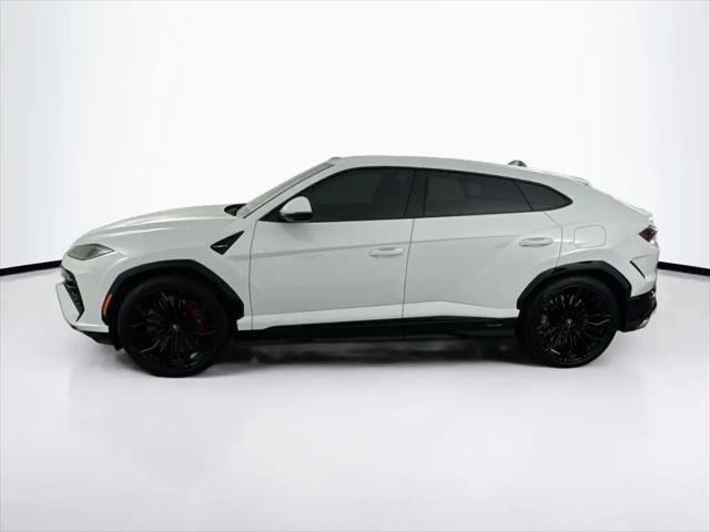 2025 Lamborghini Urus SE