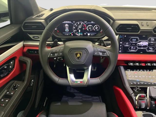 2025 Lamborghini Urus SE