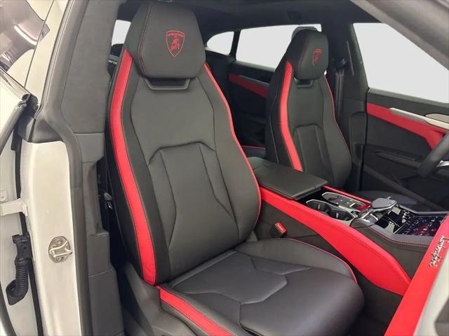 2025 Lamborghini Urus SE