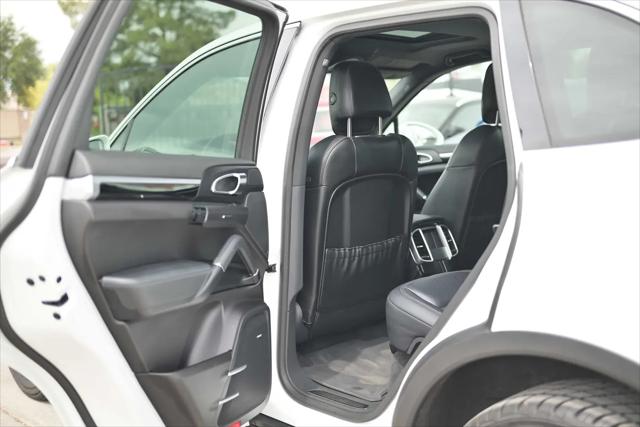 2016 Porsche Cayenne Cayenne