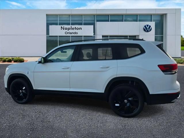 2026 Volkswagen Atlas SE with Technology