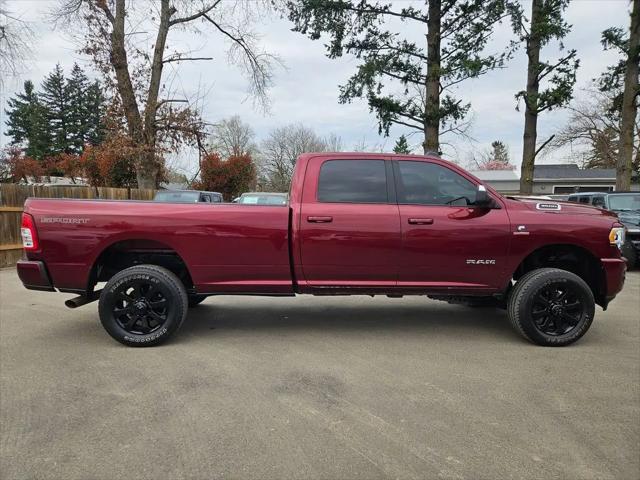 2022 Ram 3500 Big Horn Crew Cab 4x4 8' Box