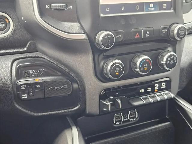 2022 Ram 3500 Big Horn Crew Cab 4x4 8' Box
