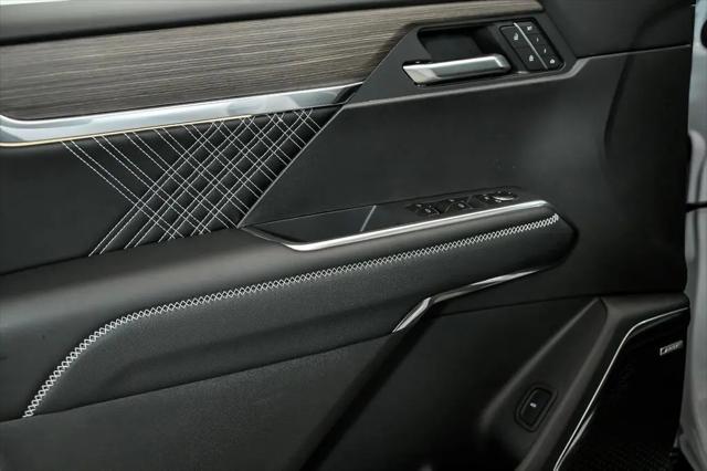 2026 GMC Acadia Denali AWD