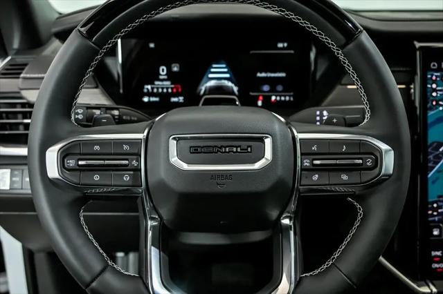 2026 GMC Acadia Denali AWD