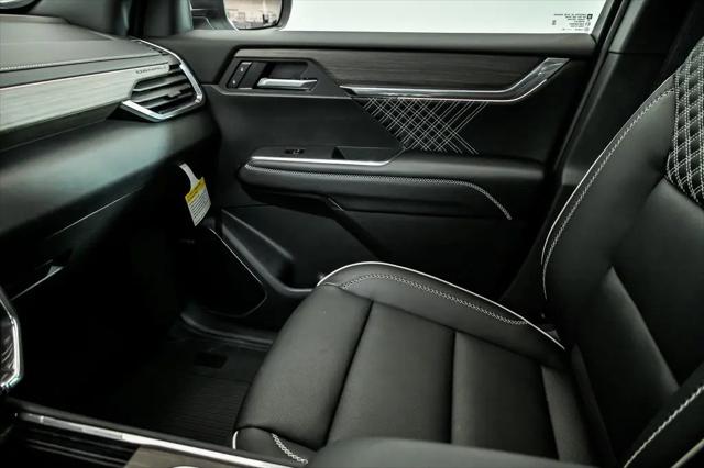 2026 GMC Acadia Denali AWD