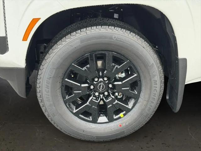 2026 Nissan Frontier Crew Cab Long Bed SV 4x2