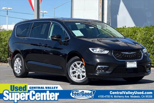 2023 Chrysler Pacifica Touring L for sale in Modesto, CA
