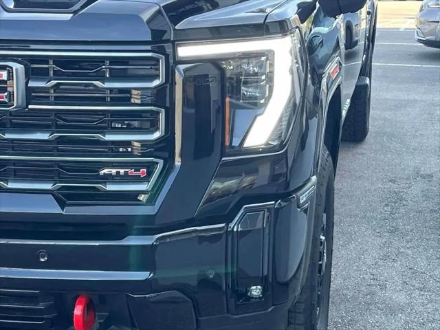 2026 GMC Sierra 2500HD Crew Cab, Standard Bed, AT4, 4WD