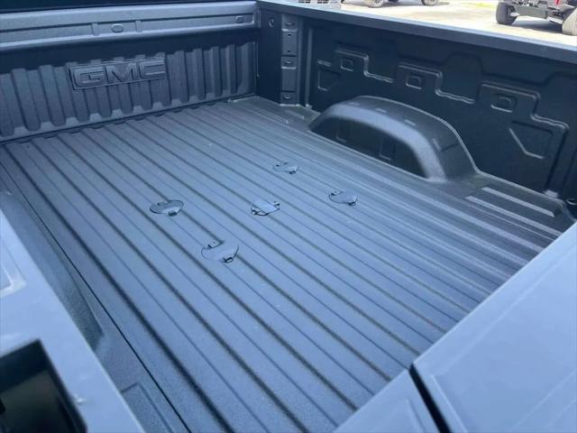2026 GMC Sierra 2500HD Crew Cab, Standard Bed, AT4, 4WD