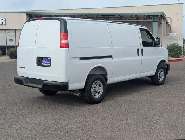 2026 Chevrolet Express Cargo Van 2500 Regular Wheelbase, WT, RWD