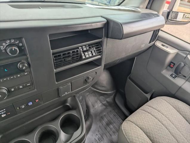 2026 Chevrolet Express Cargo Van 2500 Regular Wheelbase, WT, RWD
