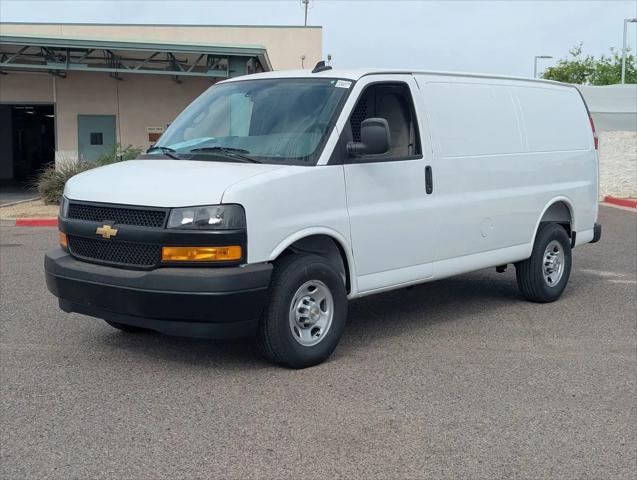 2026 Chevrolet Express Cargo Van 2500 Regular Wheelbase, WT, RWD
