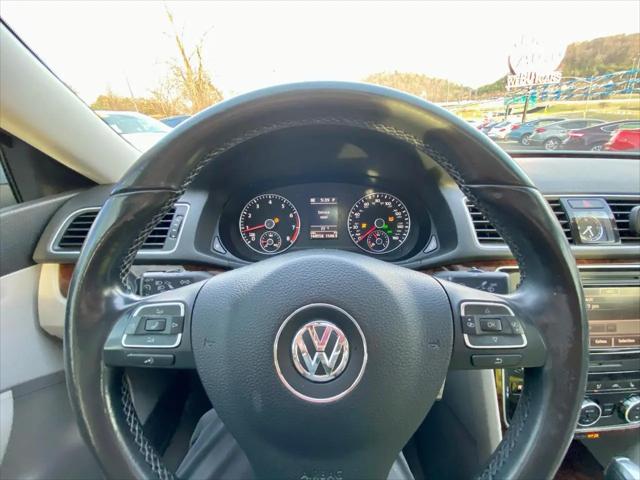 2012 Volkswagen Passat 2.5L SEL