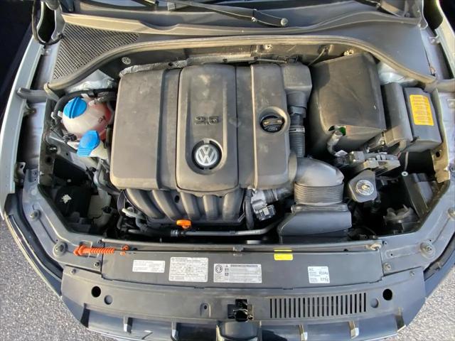 2012 Volkswagen Passat 2.5L SEL