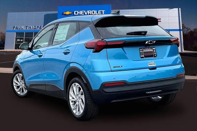 2027 Chevrolet Bolt LT FWD