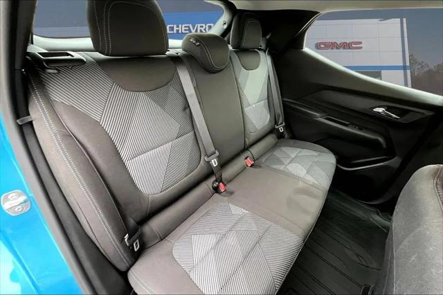 2027 Chevrolet Bolt LT FWD