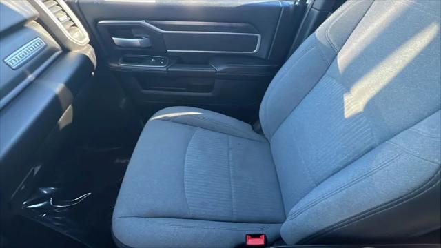 2024 Ram 3500 Big Horn Crew Cab 4x4 8' Box