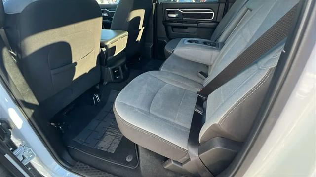 2024 Ram 3500 Big Horn Crew Cab 4x4 8' Box