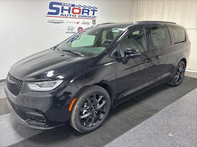 2026 Chrysler Pacifica Select for sale in Pikeville, KY