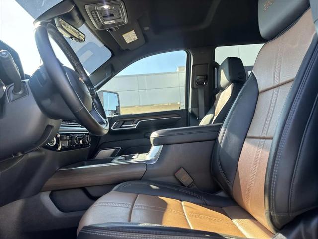 2025 Chevrolet Silverado 2500HD 4WD Crew Cab Standard Bed High Country