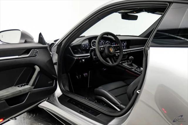 2024 Porsche 911 Carrera GTS