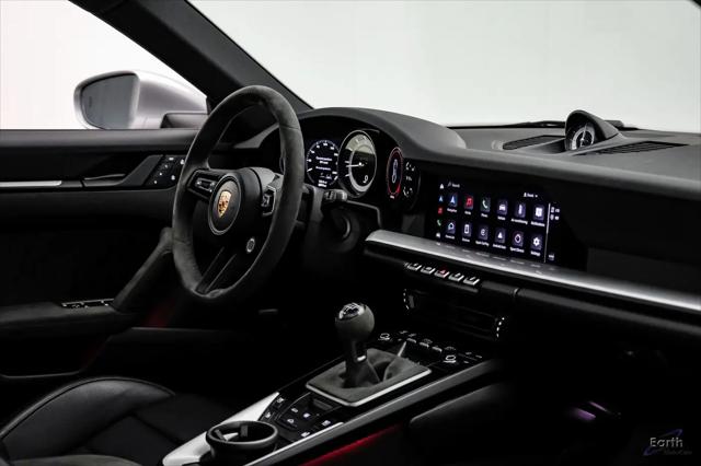 2024 Porsche 911 Carrera GTS