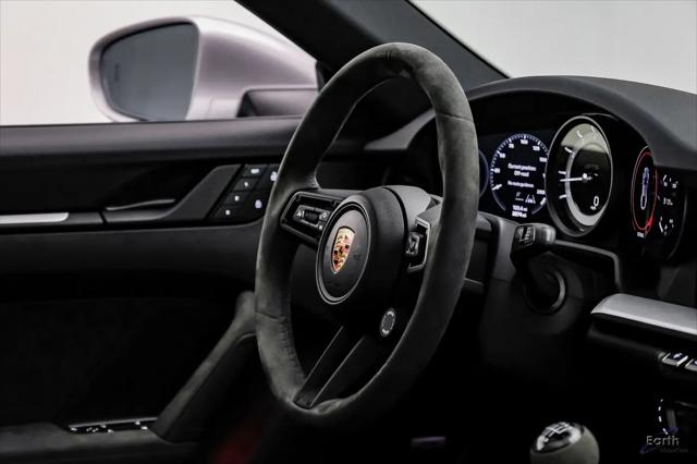2024 Porsche 911 Carrera GTS