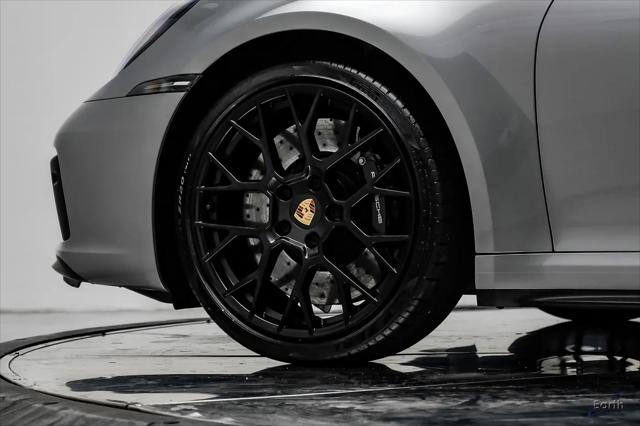 2024 Porsche 911 Carrera GTS