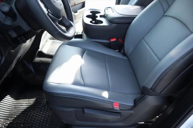 2026 Ram 3500 Tradesman Crew Cab 4x4 8' Box