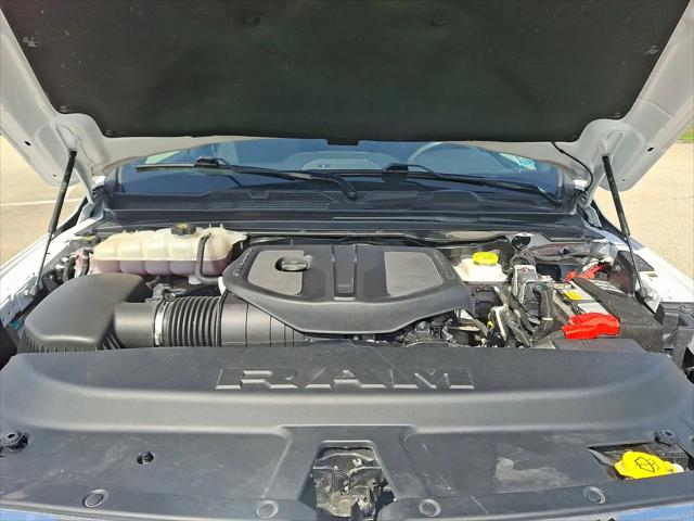 2025 Ram 1500 Big Horn Crew Cab 4x4 5'7" Box