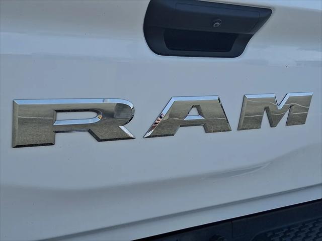 2025 Ram 1500 Big Horn Crew Cab 4x4 5'7" Box