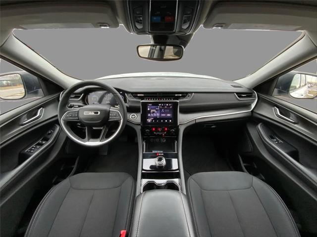 2023 Jeep Grand Cherokee L Laredo 4x4