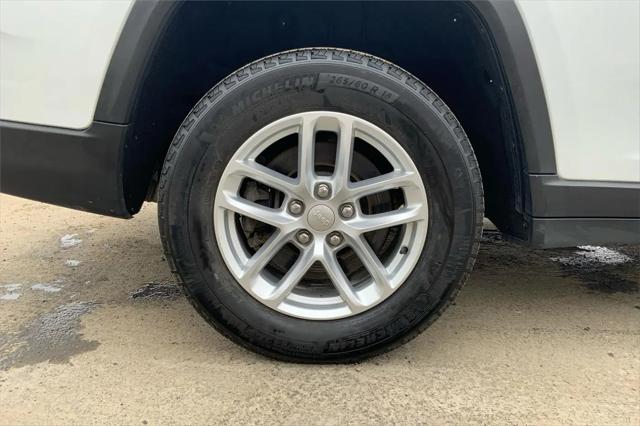 2023 Jeep Grand Cherokee L Laredo 4x4