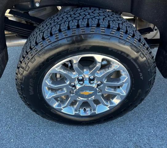 2025 Chevrolet Silverado 3500HD 4WD Crew Cab Long Bed LTZ