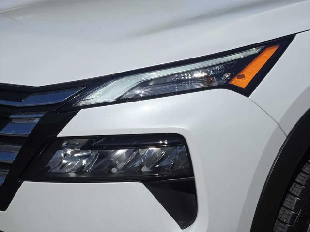 2024 Nissan Rogue SV FWD