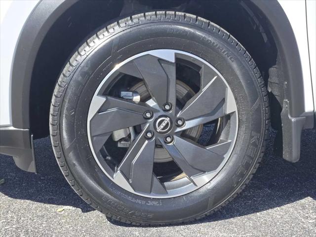 2024 Nissan Rogue SV FWD